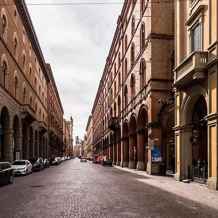 Cavalieri's Grand Bologna